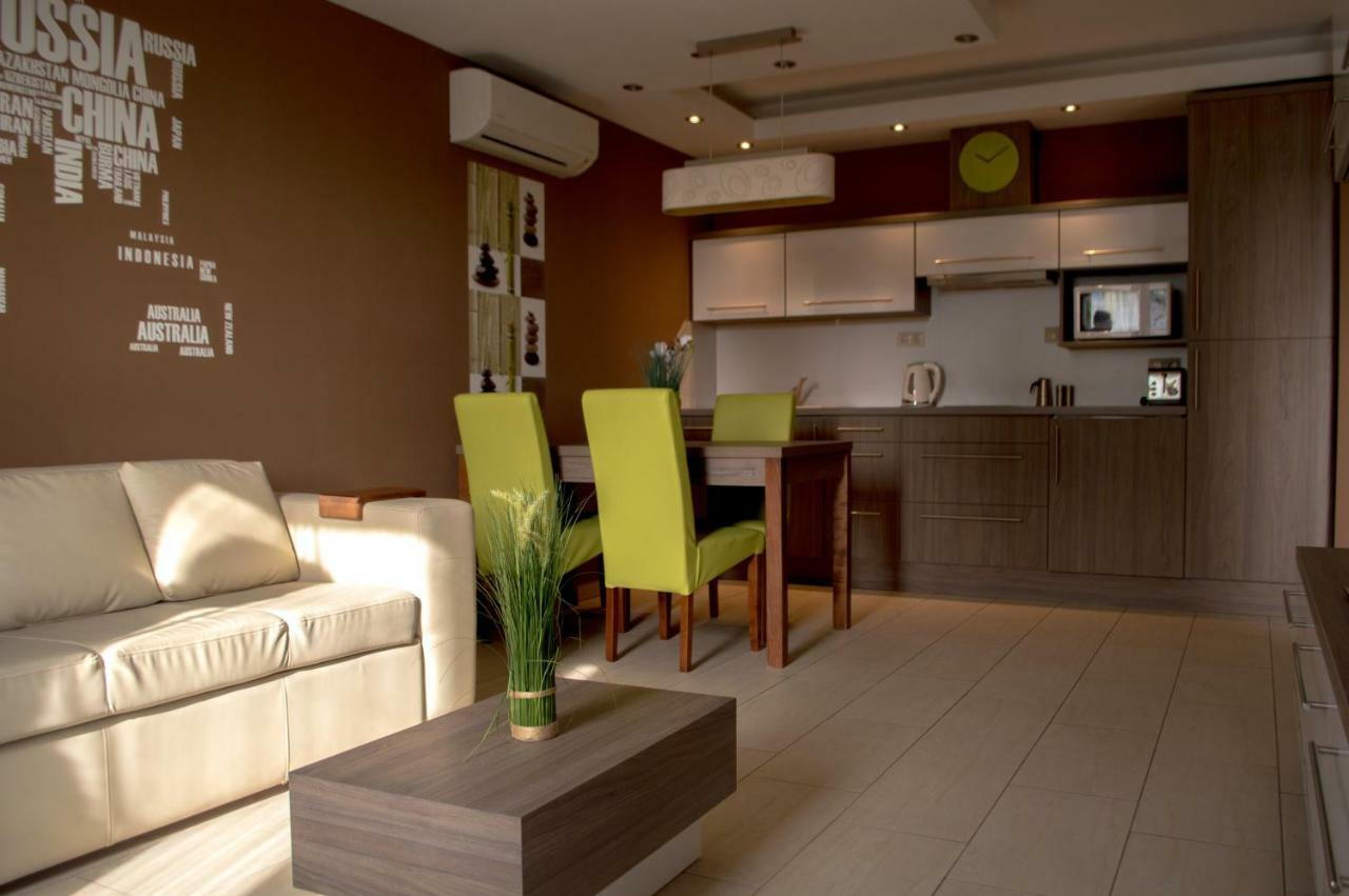 Platina Apartman Apartment Sarvar Ngoại thất bức ảnh